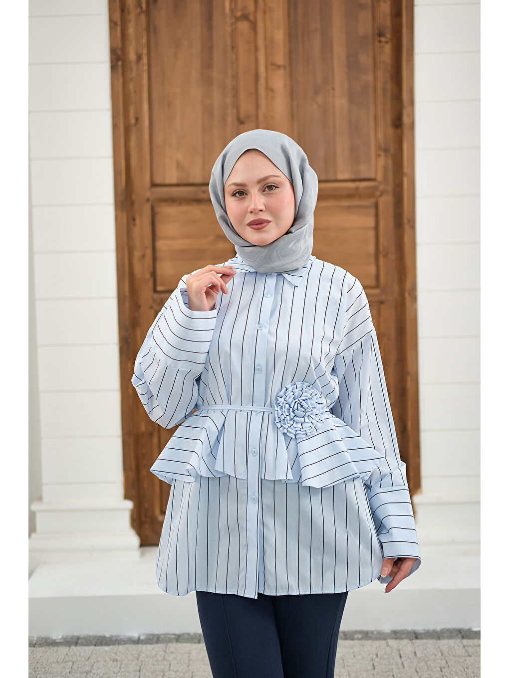 Kadın Büzgülü Bel Bağlamalı Çizgili Gömlek Bebe Mavi-3