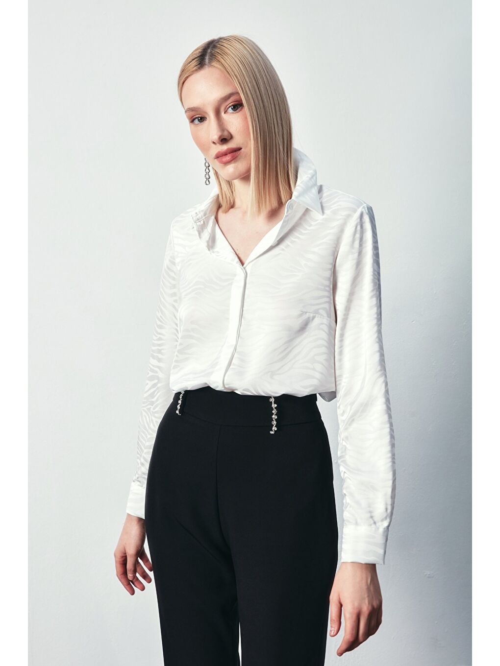 Desenli Düz Klasik Gömlek - Ekru