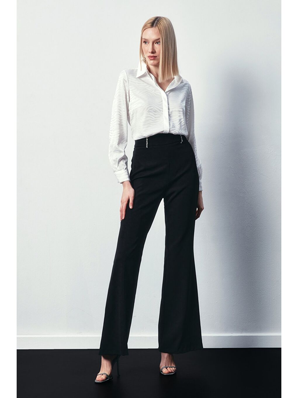 Desenli Düz Klasik Gömlek - Ekru-4