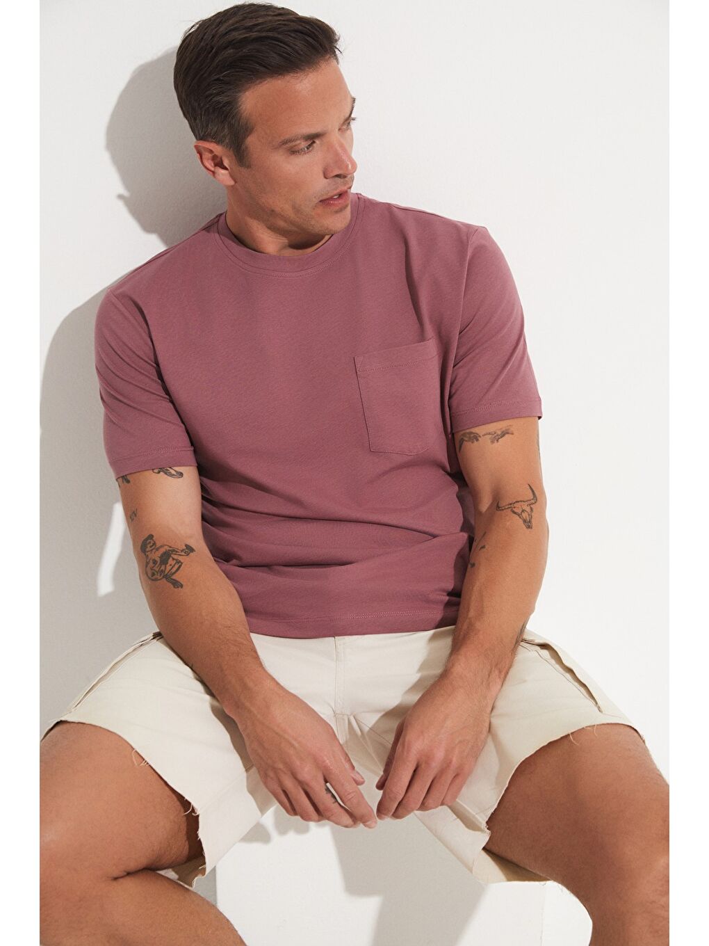 Pembe Erkek Cep Detaylı Tişört-4