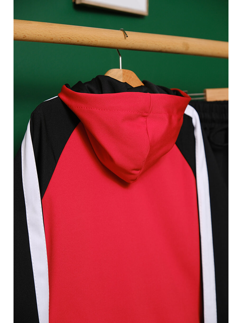 Kırmızı Unisex Şerit Detaylı Kapüşonlu Çocuk Eşofman Takımı ESF.1903-6