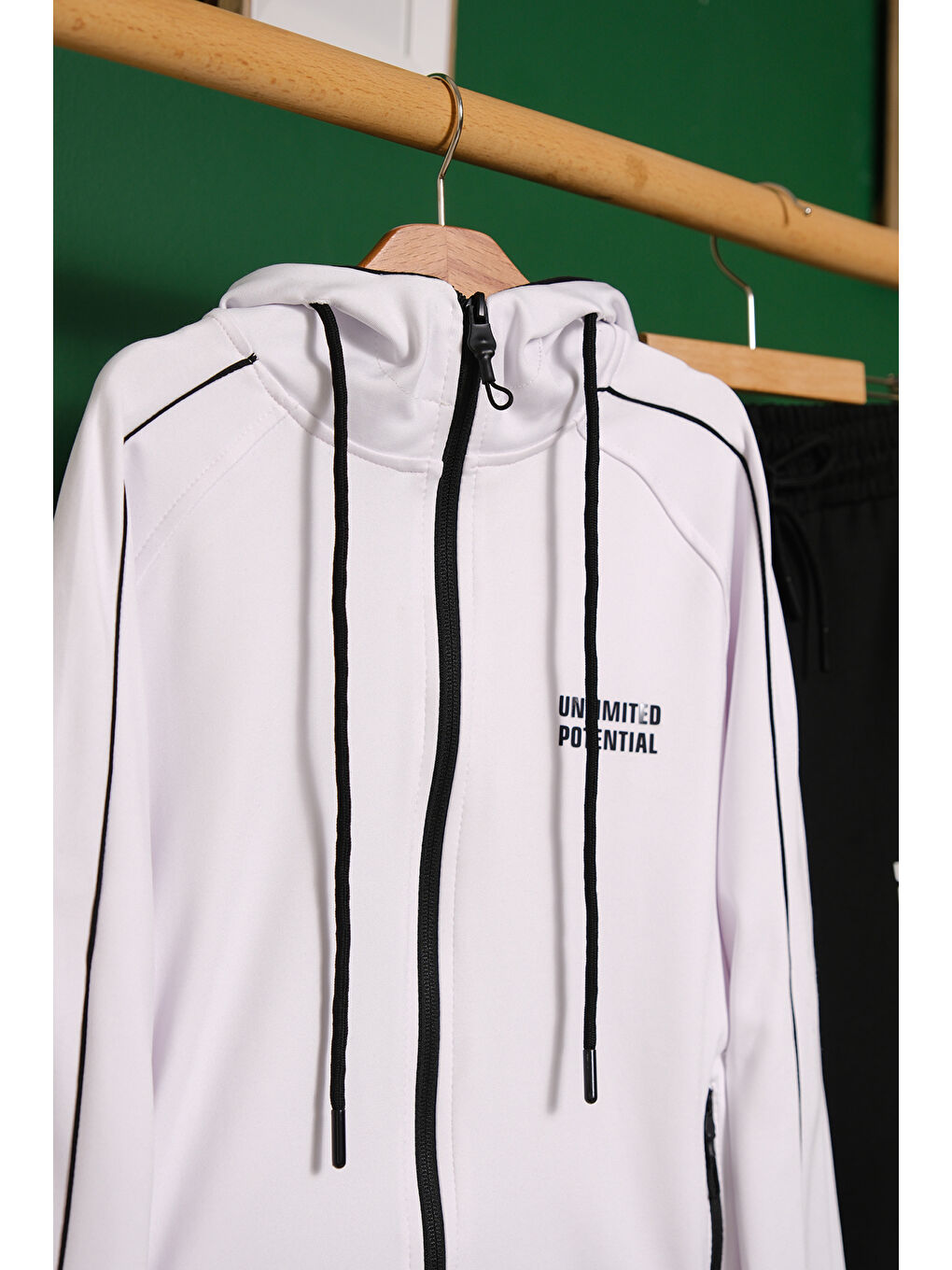 Beyaz Unlimited Potential Dalgıç Kumaş Unisex Çocuk Eşofman Takımı ESF.1725-6