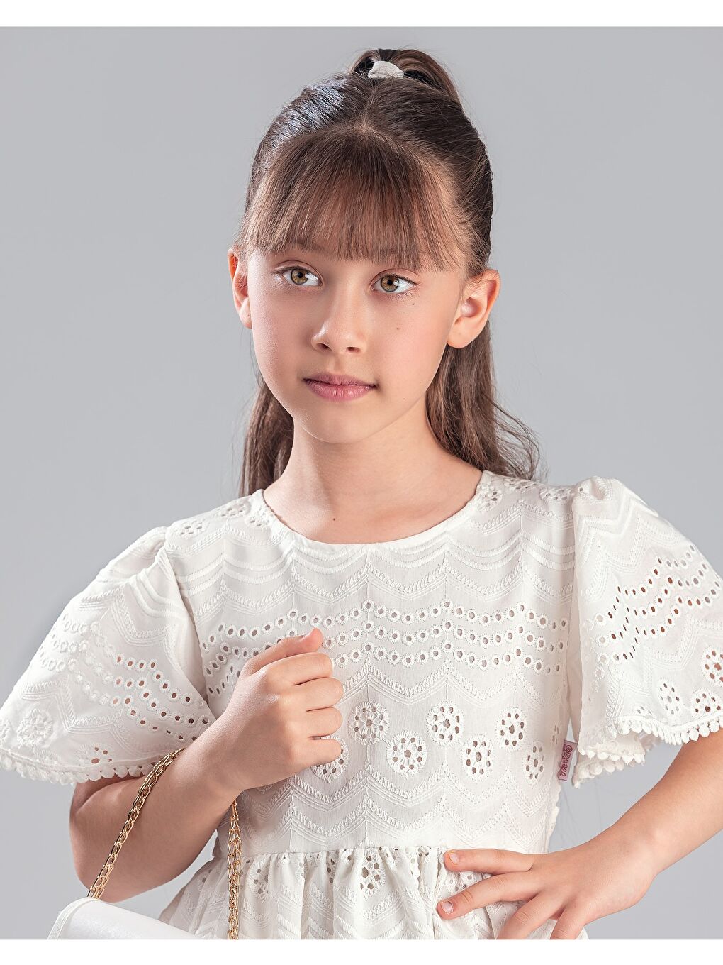 Beyaz Kız Çocuk Çantalı Brode Elbise-3