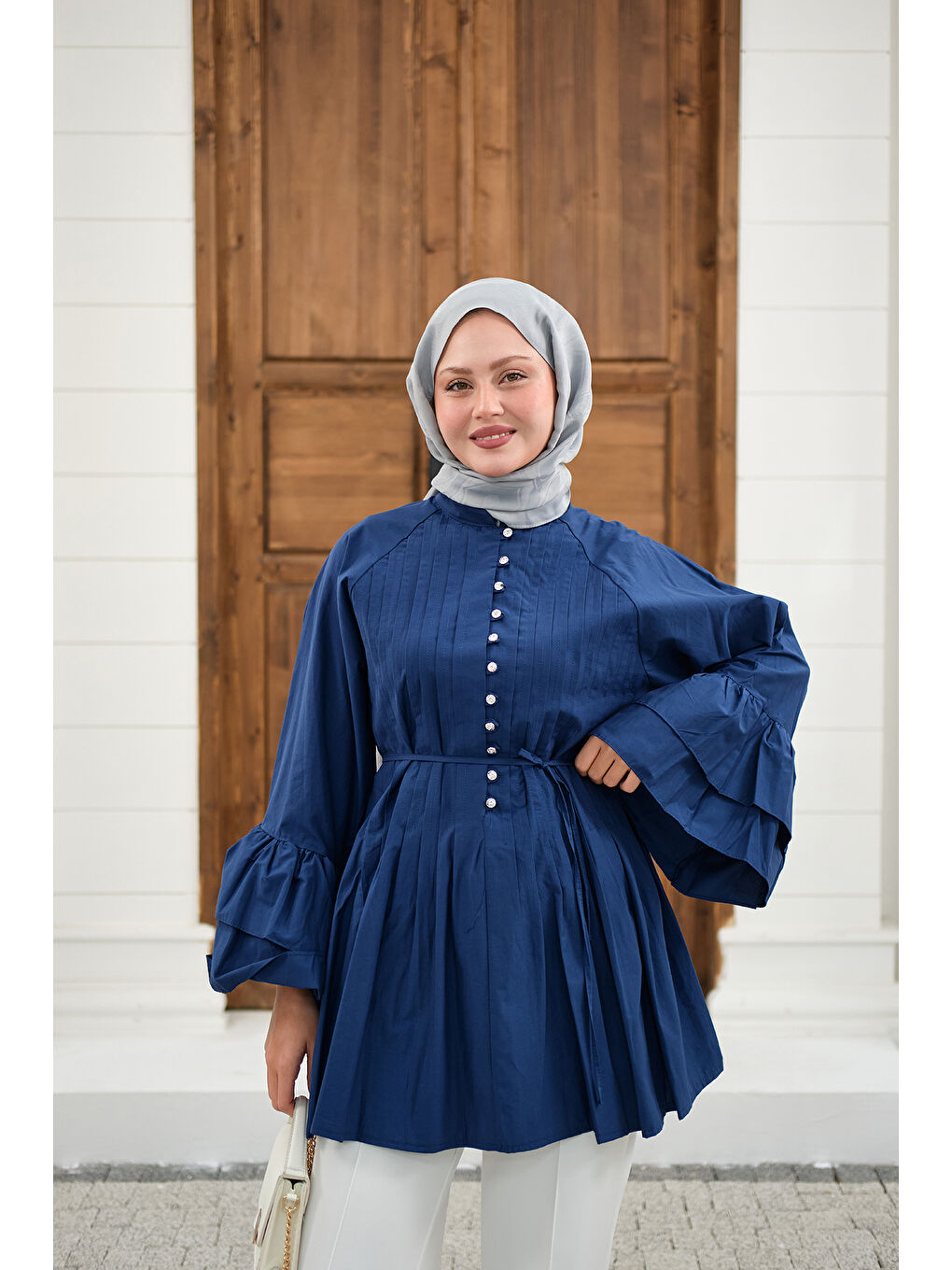 Kadın Önü Brit Düğme Detay Nervurlu Bel Bağlamalı Gömlek Lacivert-3