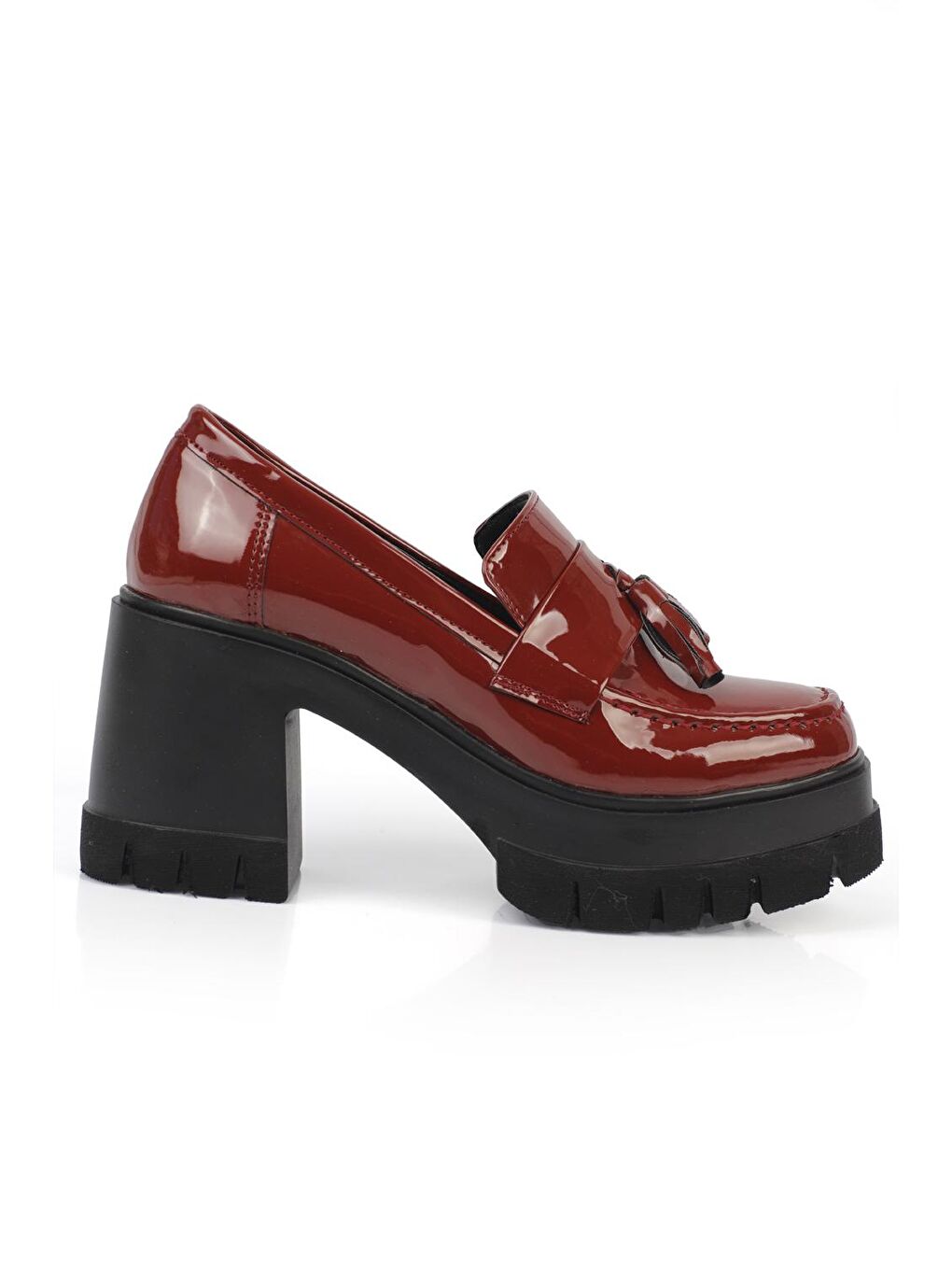 Bordo Yuvarlak Burunlu Püsküllü Orta Topuklu Kadın Loafer-2