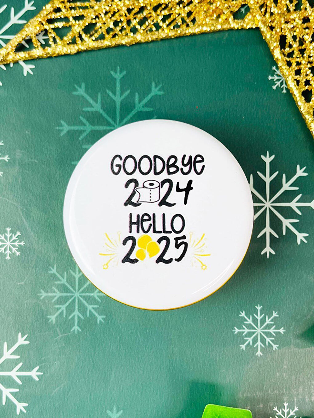 Karışık Güle Güle 2023 Merhaba 2024 Yılbaşı Tasarımlı Kokulu Teneke Mum-1