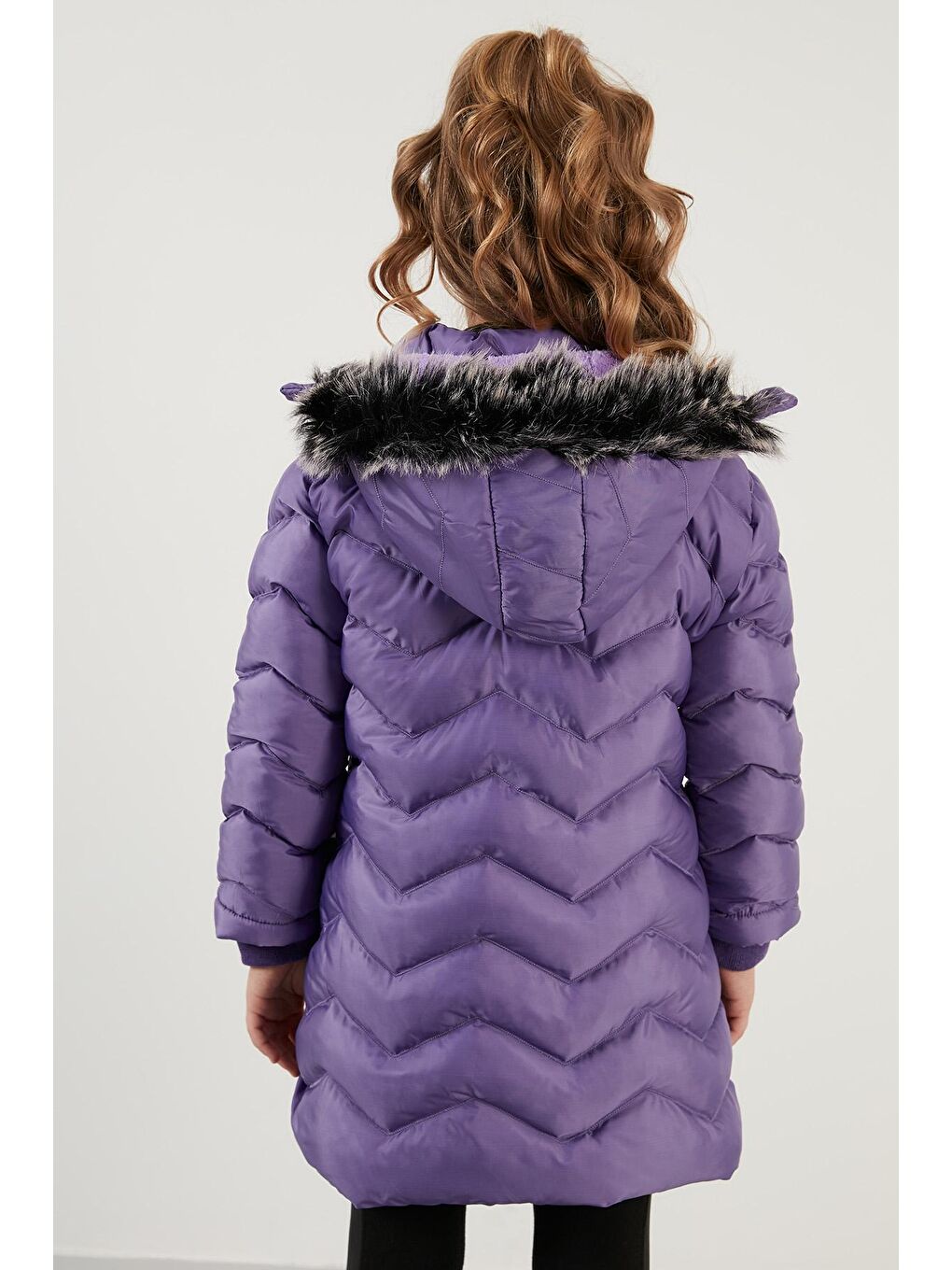 Lila Peluş Astarlı Yakası Suni Kürklü Çıkarılabilir Kapüşonlu Kışlık Mont 5766041-4