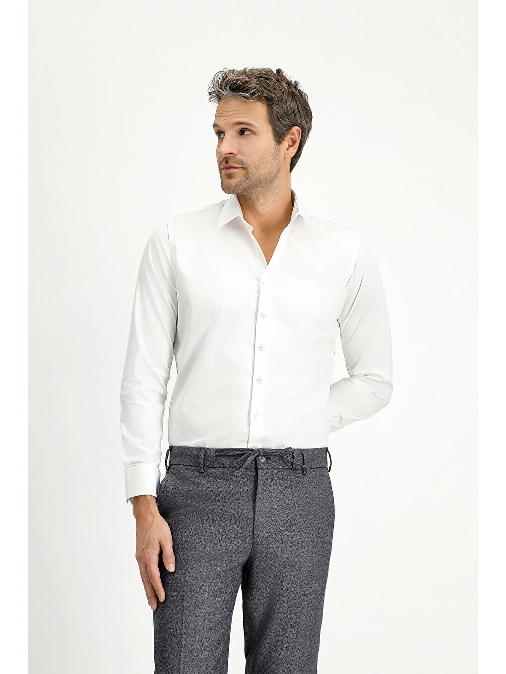 Beyaz Uzun Kol Slim Fit Dar Kesim Klasik Pamuk Gömlek-2