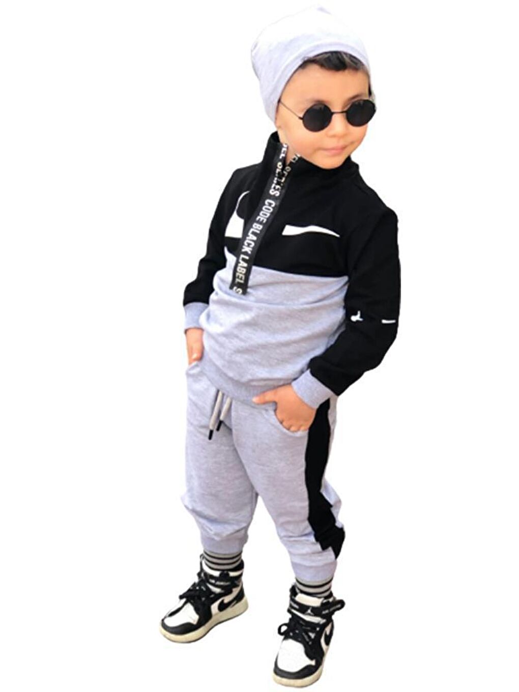 Erkek Çocuk Dijital Baskılı Kapşonlu ve Şişme Yelekli Bereli Siyah Eşofman Takım 2-14Yaş