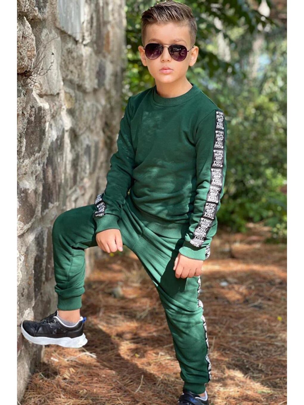 Erkek Çocuk New İçi Kürk Montlu ve Bereli Şerit Detaylı Yeşil Eşofman Takım-3