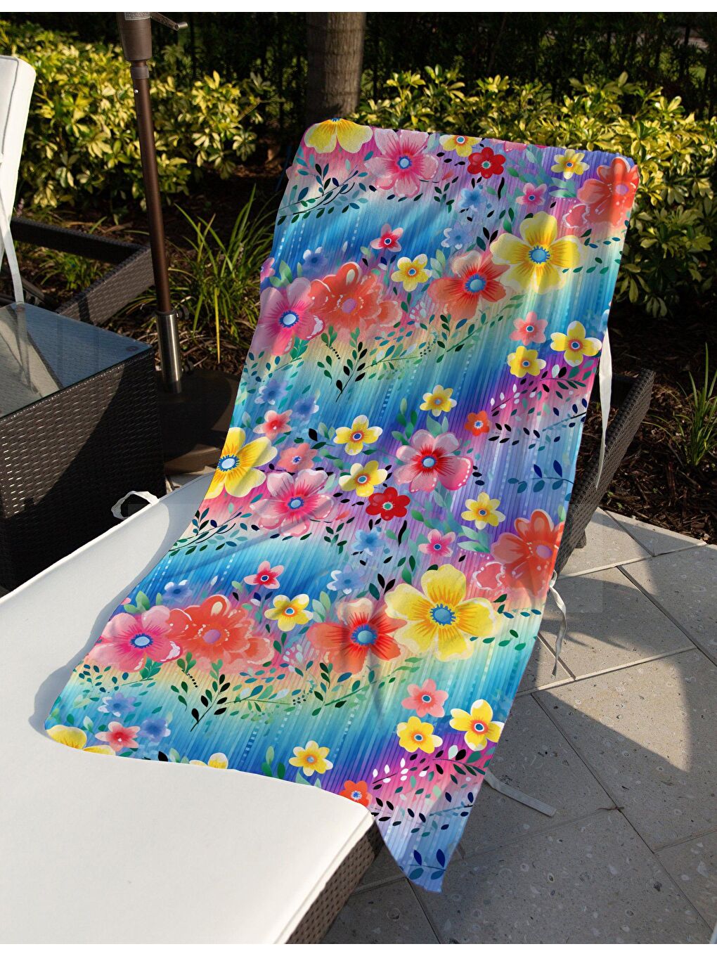 Karışık Baskılı Çiçek Desenli Plaj/havuz/banyo Havlusu 75x150 cm