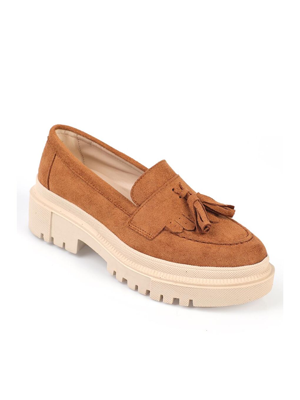 Bej Oval Burunlu Püsküllü Trak Tabanlı Süet Kadın Loafer-6