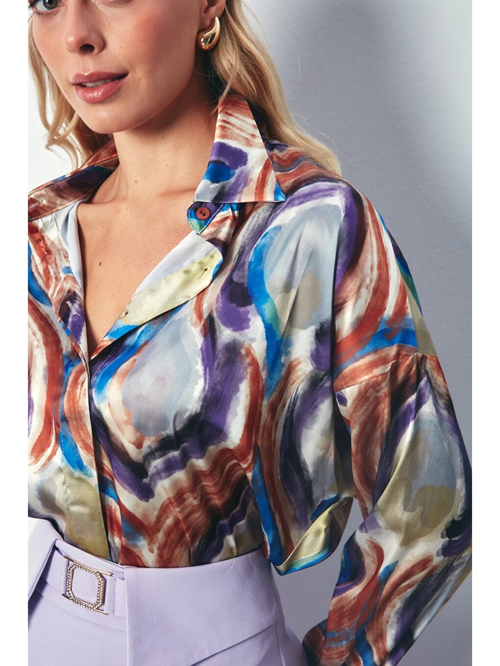 Kahverengi Renk Desenli Saten Gömlek - Kahve-2