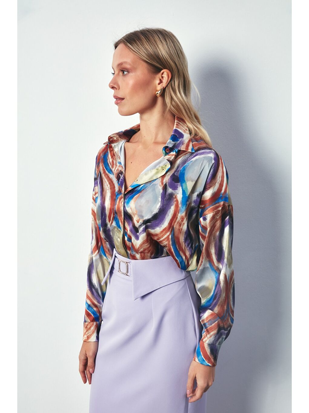 Kahverengi Renk Desenli Saten Gömlek - Kahve-3