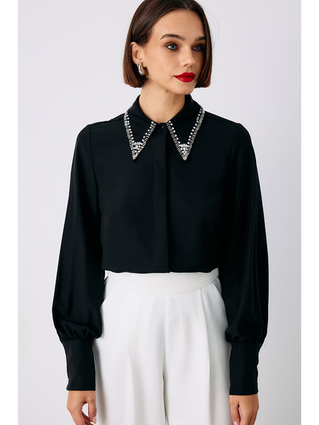 Yaka İşlemeli Gömlek - Siyah-3