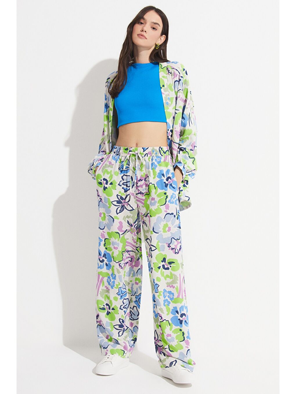 Yeşil Kadın Exclusive Çiçek Desenli Keten Karışımlı Kimono-4