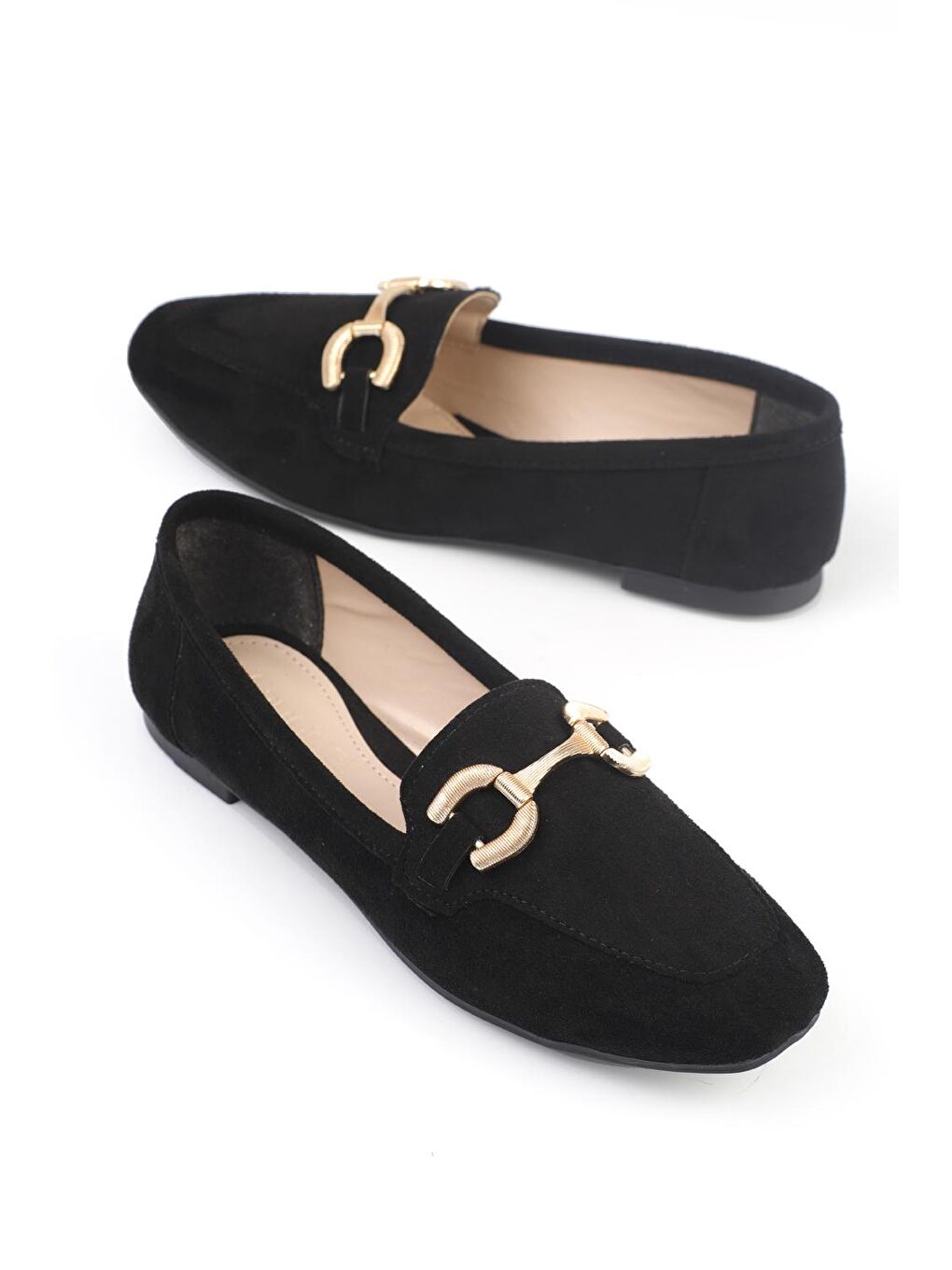 Siyah Ön Toka Aksesuarlı Kadın Loafer-1