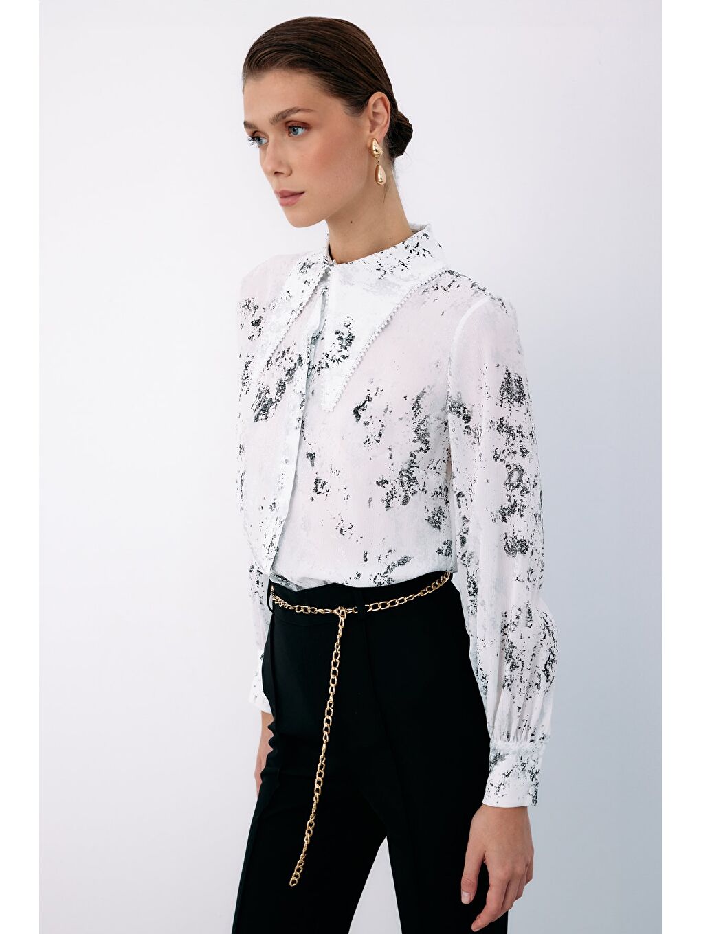 Geniş İnci Yakalı Gömlek - Ekru-Gümüş-3