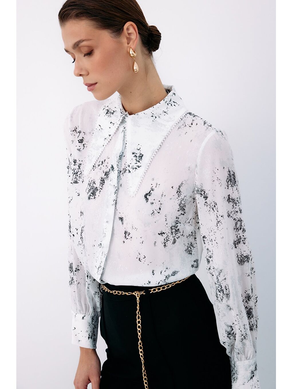 Geniş İnci Yakalı Gömlek - Ekru-Gümüş-5