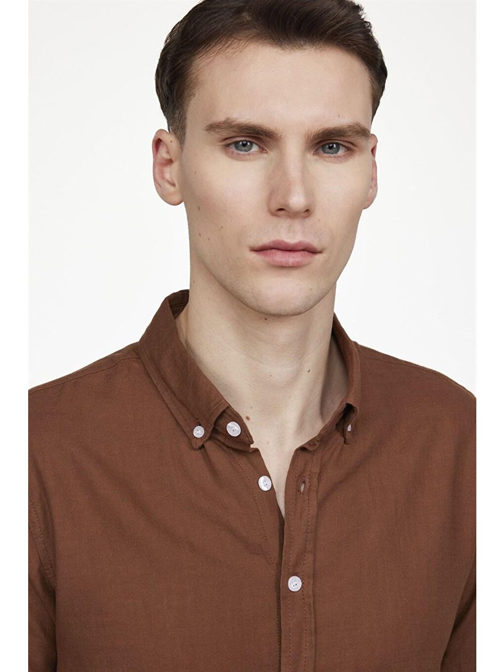 Kahverengi Slim Fit Uzun Kol Biyeli Yaka Düğmeli Keten Erkek Kahve Gömlek-2