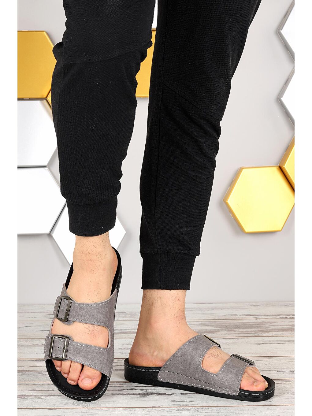 Gri Jelli Günlük Kemerli Erkek Terlik Ary 36-553-1