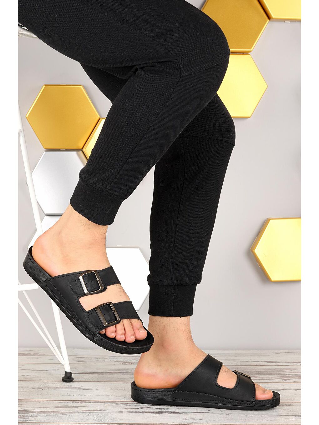 Siyah Jelli Günlük Kemerli Erkek Terlik Ary 36-553-1