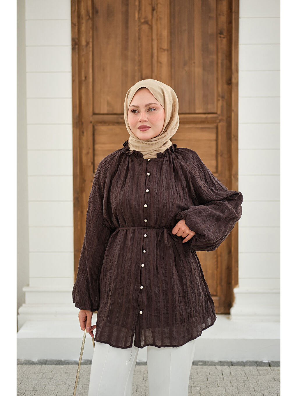 Kadın Önü Britli Simli Büzgülü Gömlek Kahverengi-1