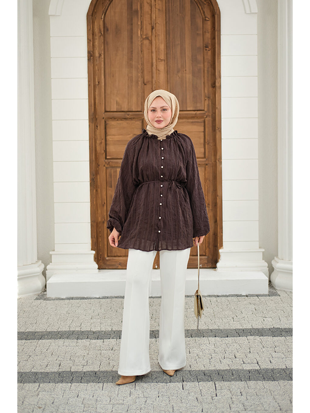 Kadın Önü Britli Simli Büzgülü Gömlek Kahverengi-4