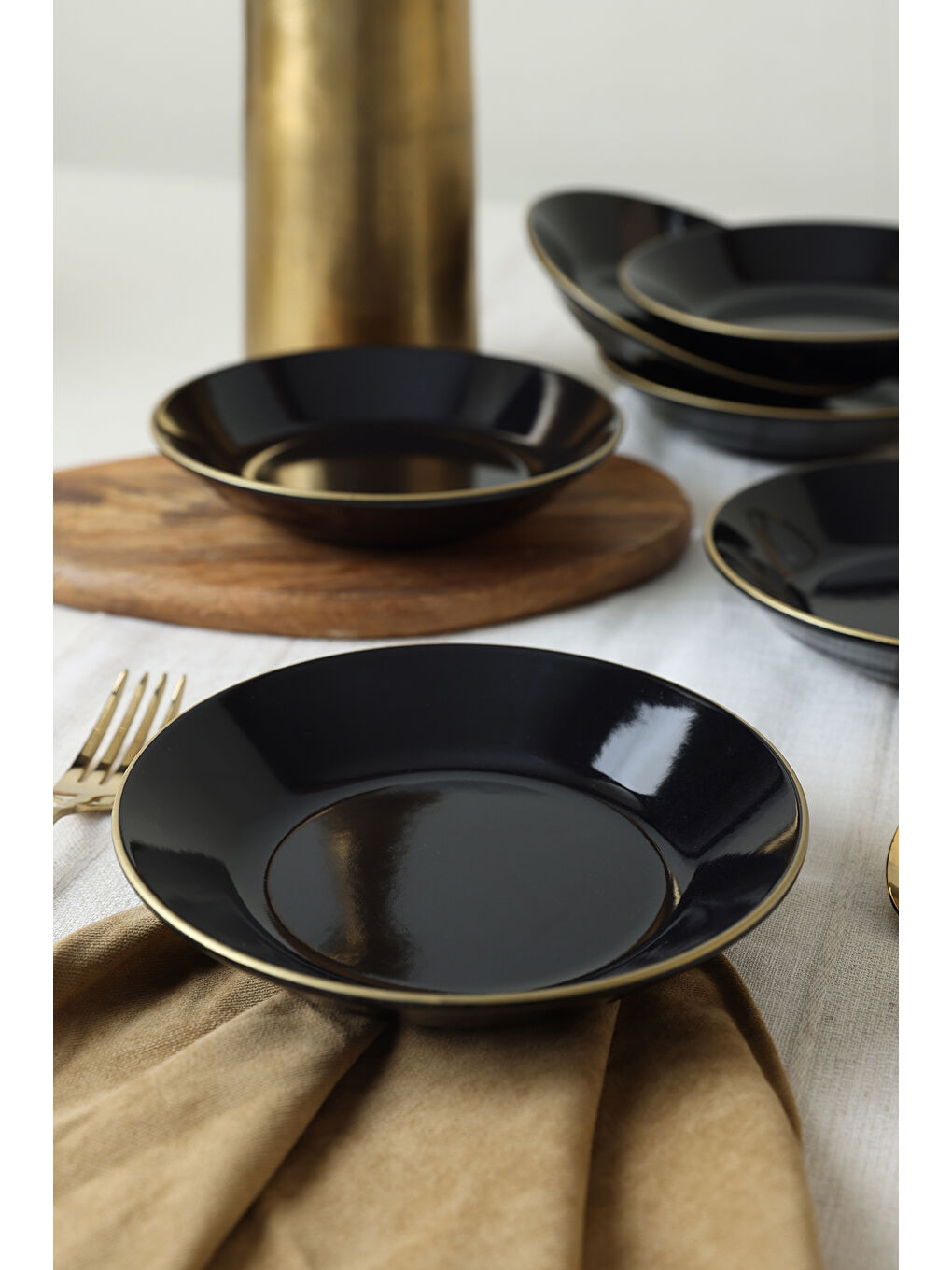 Siyah Gold Bahar Yemek Tabağı 19 Cm 6 Adet-6