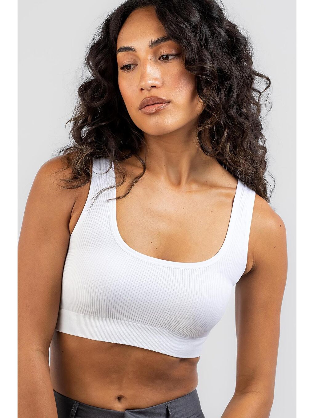 Beyaz Askılı Basic Crop Top Bluz Mg1757