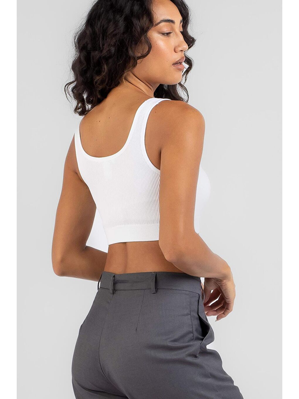 Beyaz Askılı Basic Crop Top Bluz Mg1757-2