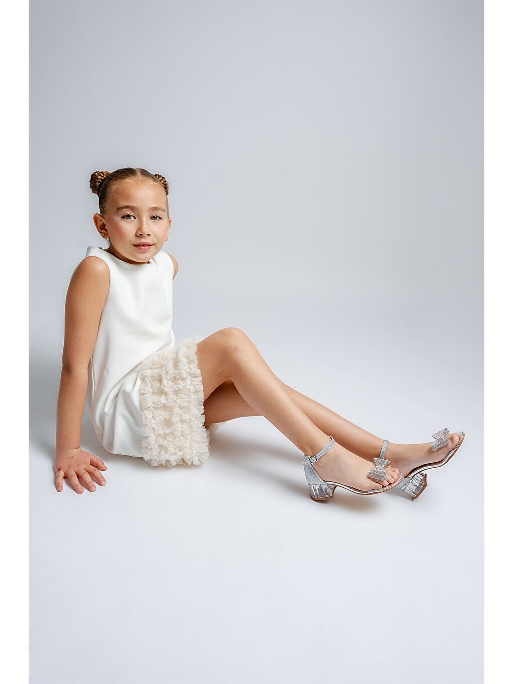 Gri Kız Çocuk Gümüş Şeffaf Taşllı Tasarım Abiye Ayakkabı-1