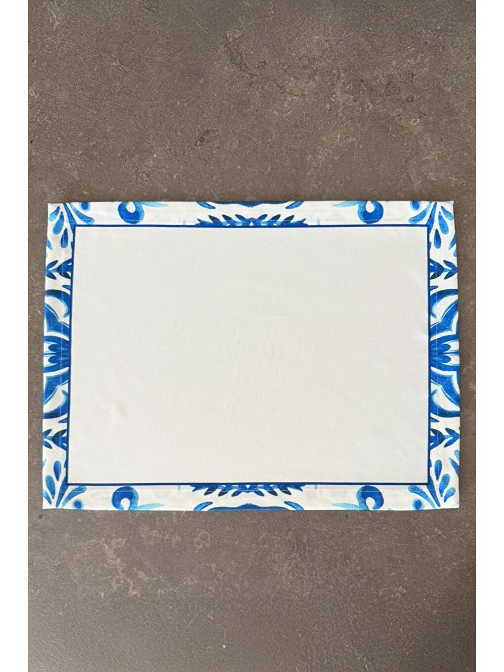 Lacivert Flowa Etnik Motifli Çiçekli Beyaz Zemin 1 Adet Amerikan Servis –Beyaz/Mavi 45x35 cm-2