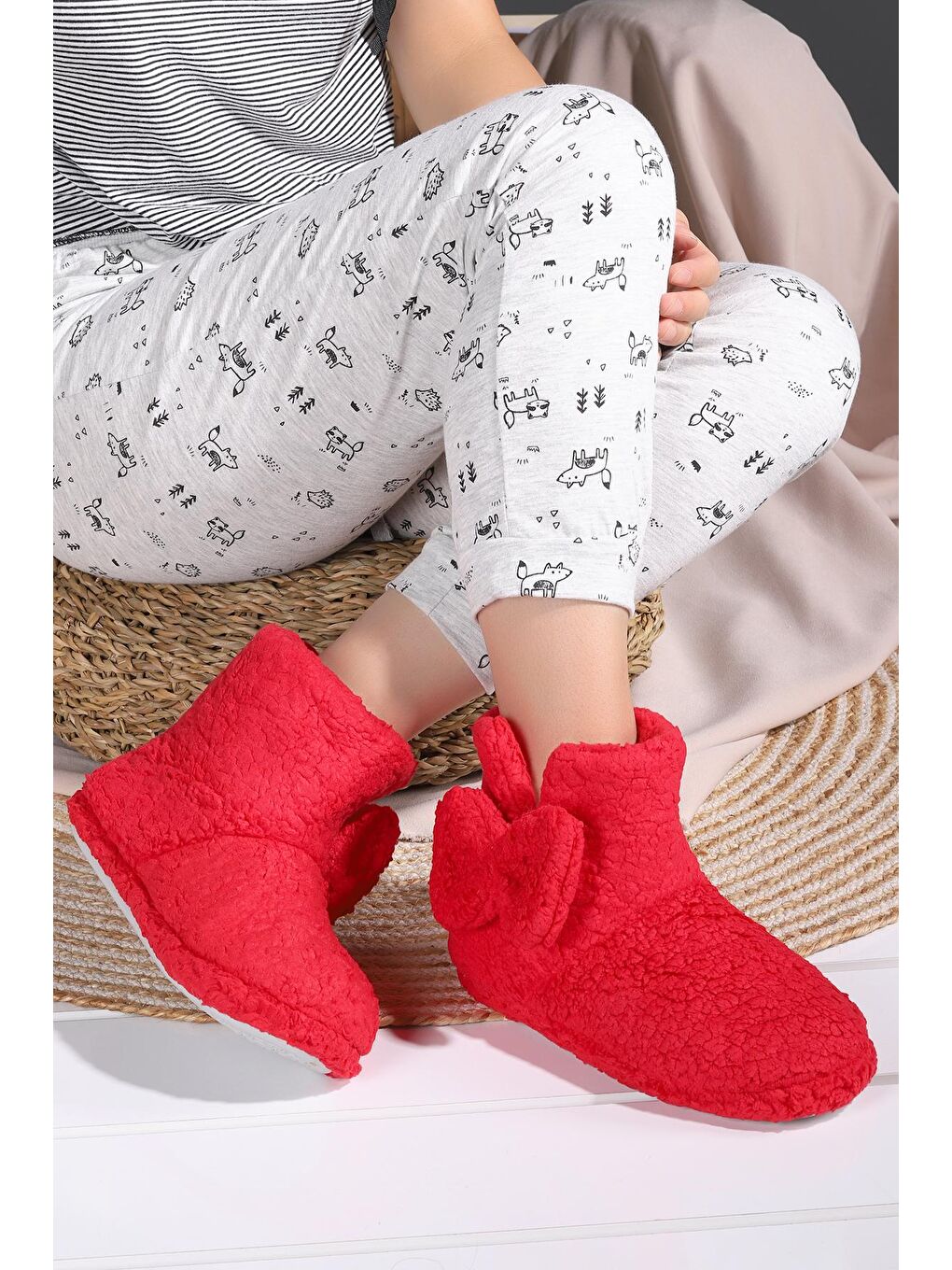 Kırmızı RDP Fiyonklu Kışlık Panduf Kadın Ev Botu-1