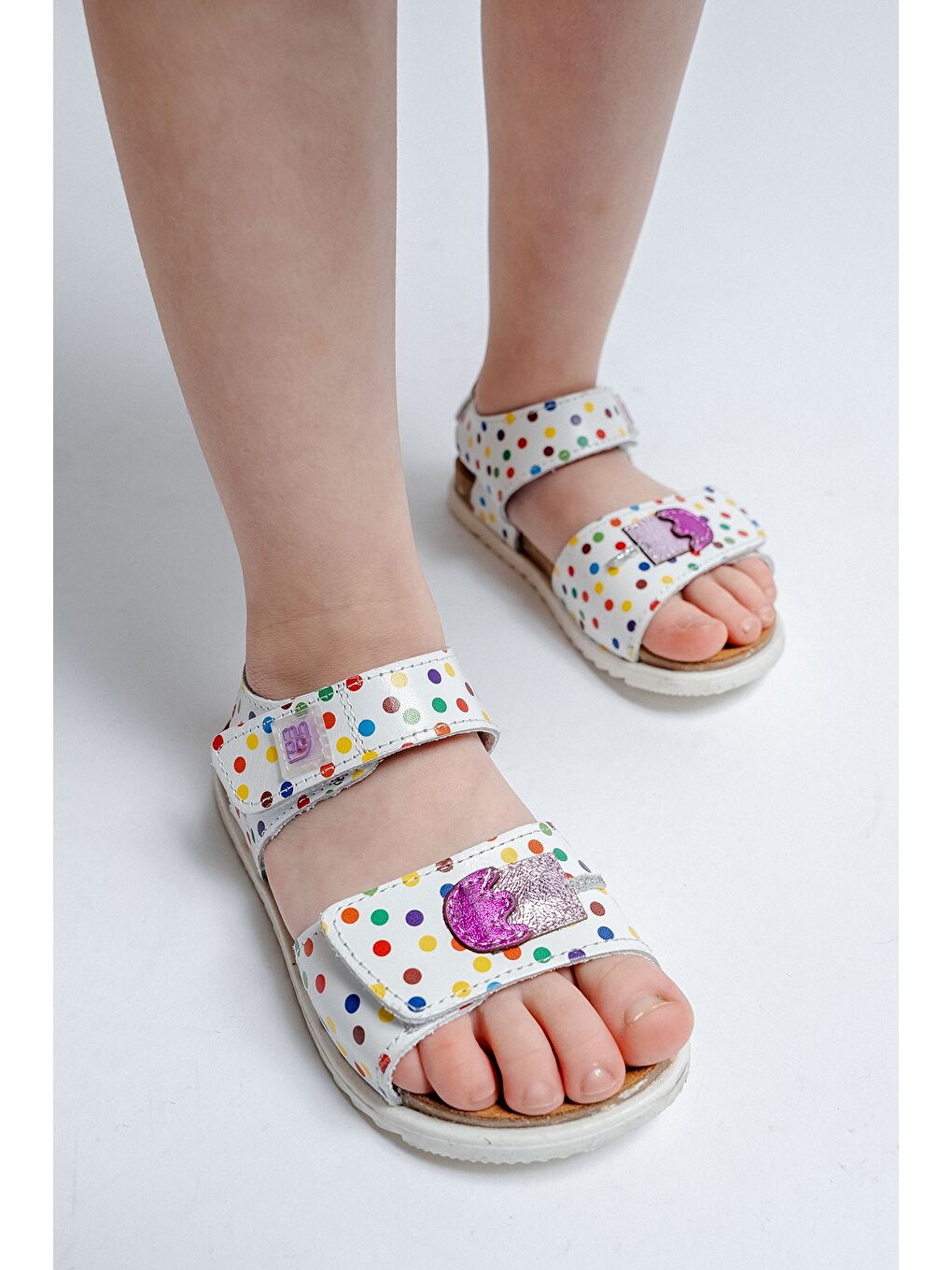 Kız Çocuk Beyaz Hakiki Deri Mantar Tabanlı Günlük Çocuk Sandalet-3
