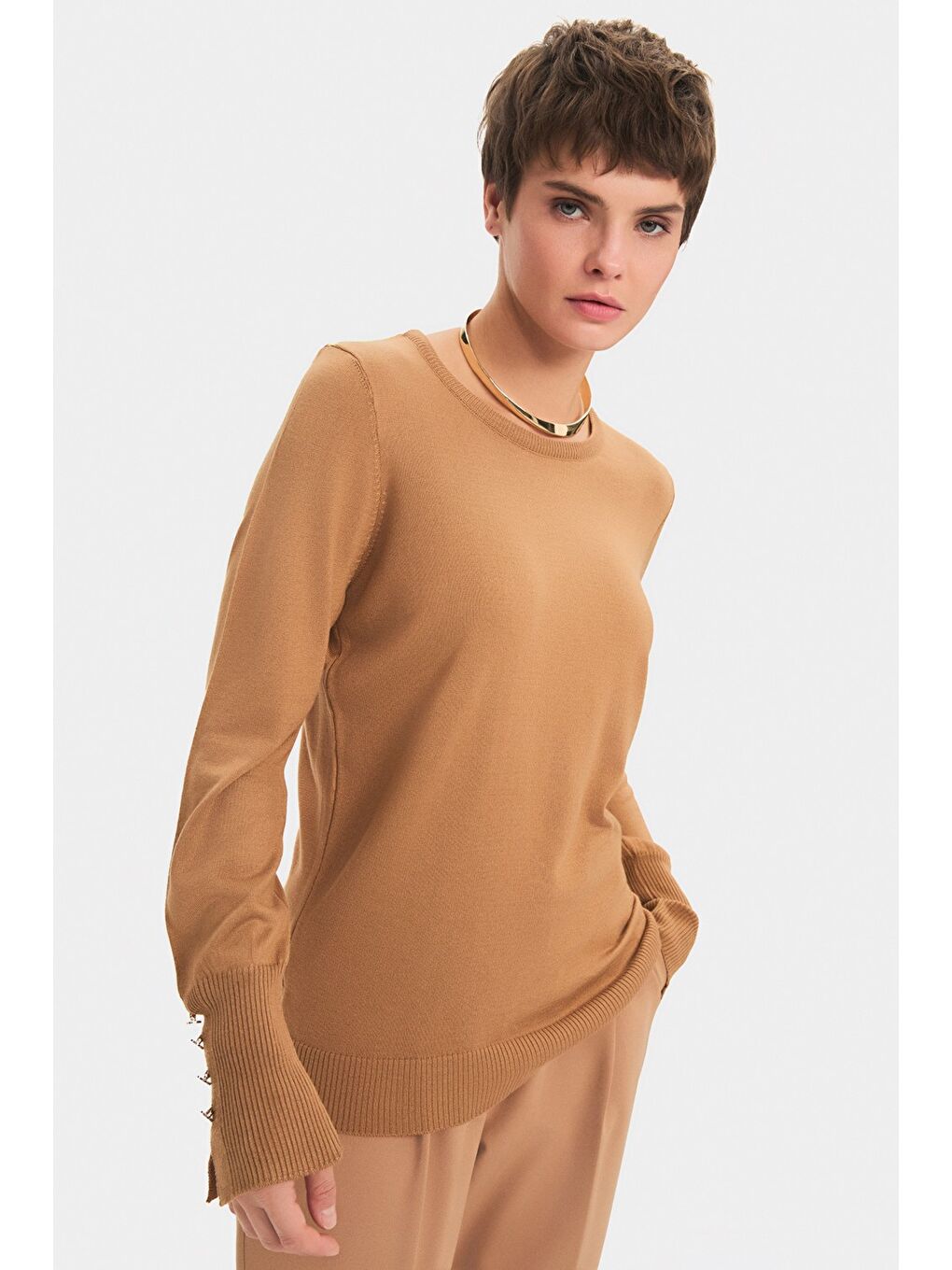 Kahverengi Kadın Exclusive Bisiklet Yaka Viskon Karışımlı Düğme Detaylı Triko Kazak-4