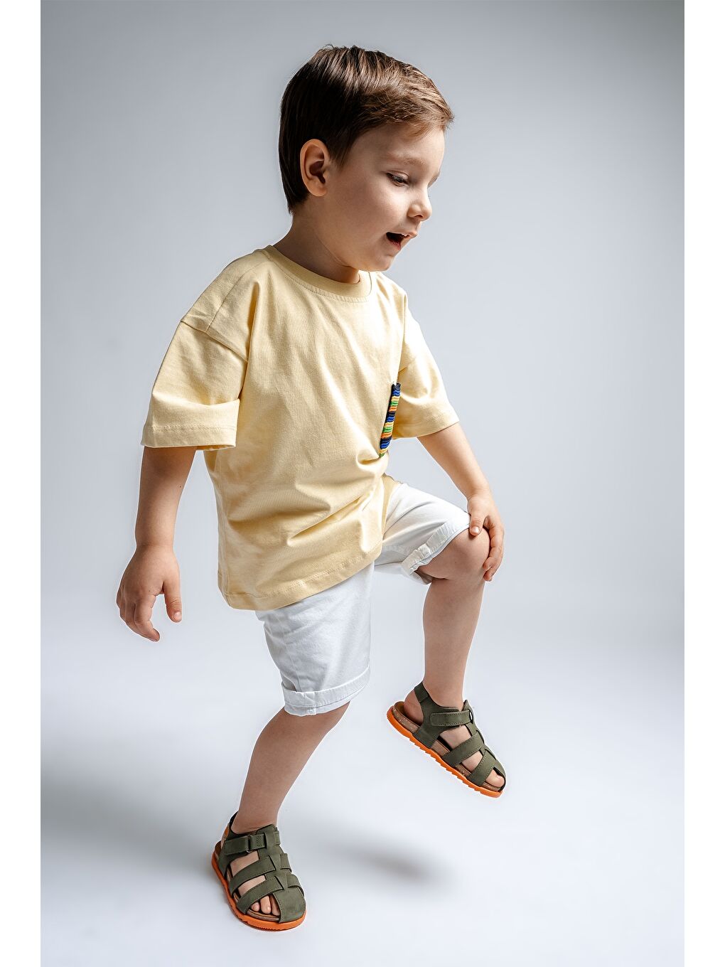 Unisex Çocuk Haki Hakiki Deri Mantar Tabanlı Günlük Çocuk Sandalet