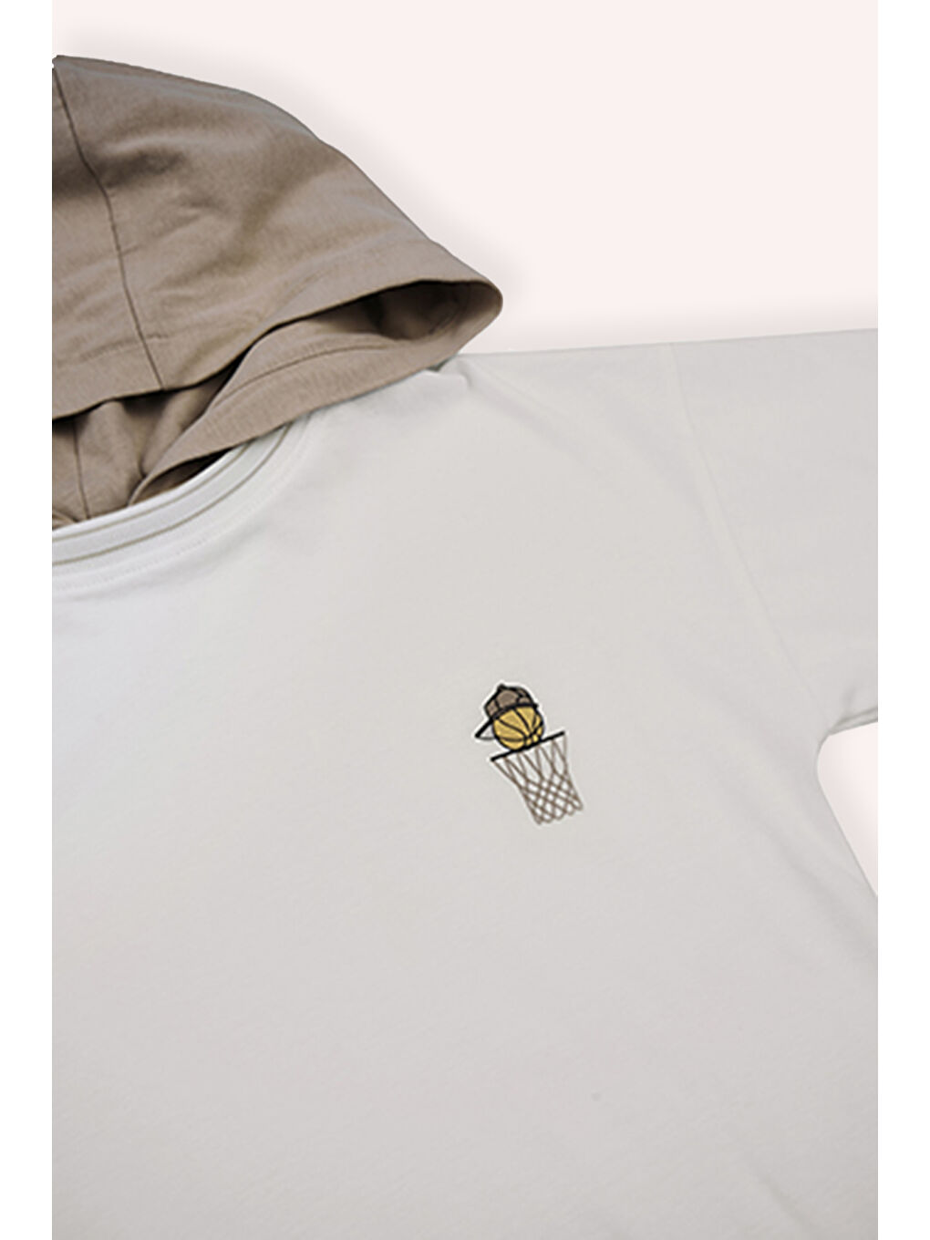 Erkek Çocuk Kapüşonlu Ekru Tişört-1