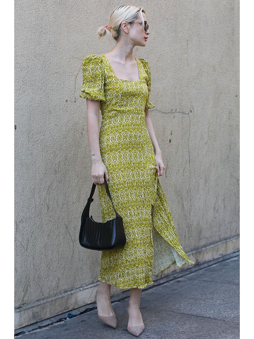 Sarı Kare Yaka Desenli Uzun Elbise Mg1802-1