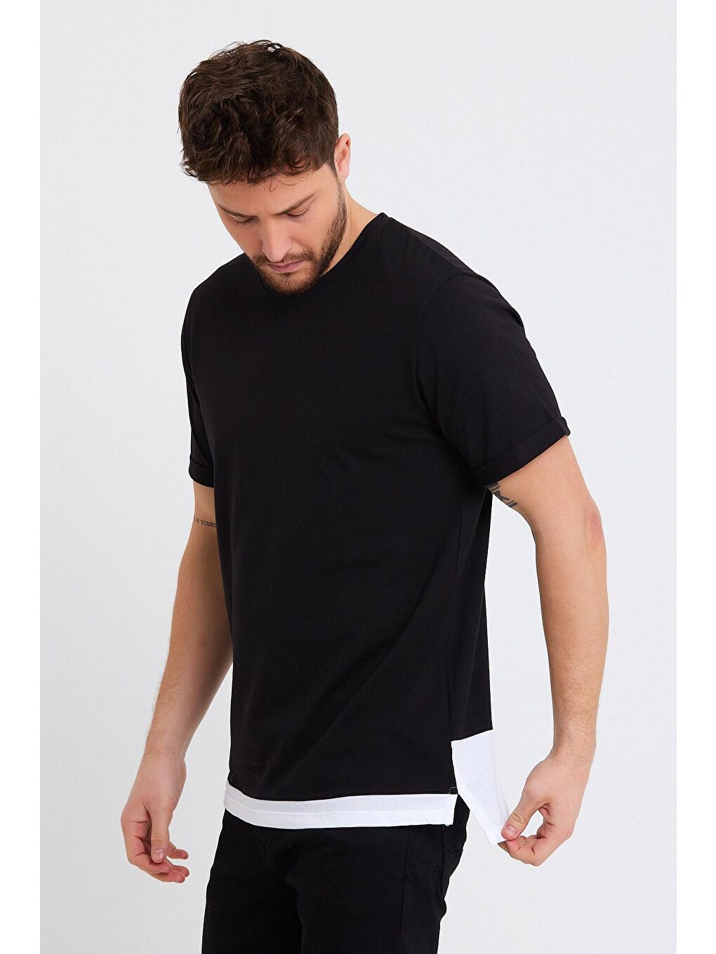 Siyah Bisklet Yaka Erkek Tişört Süprem Regular Fit-2