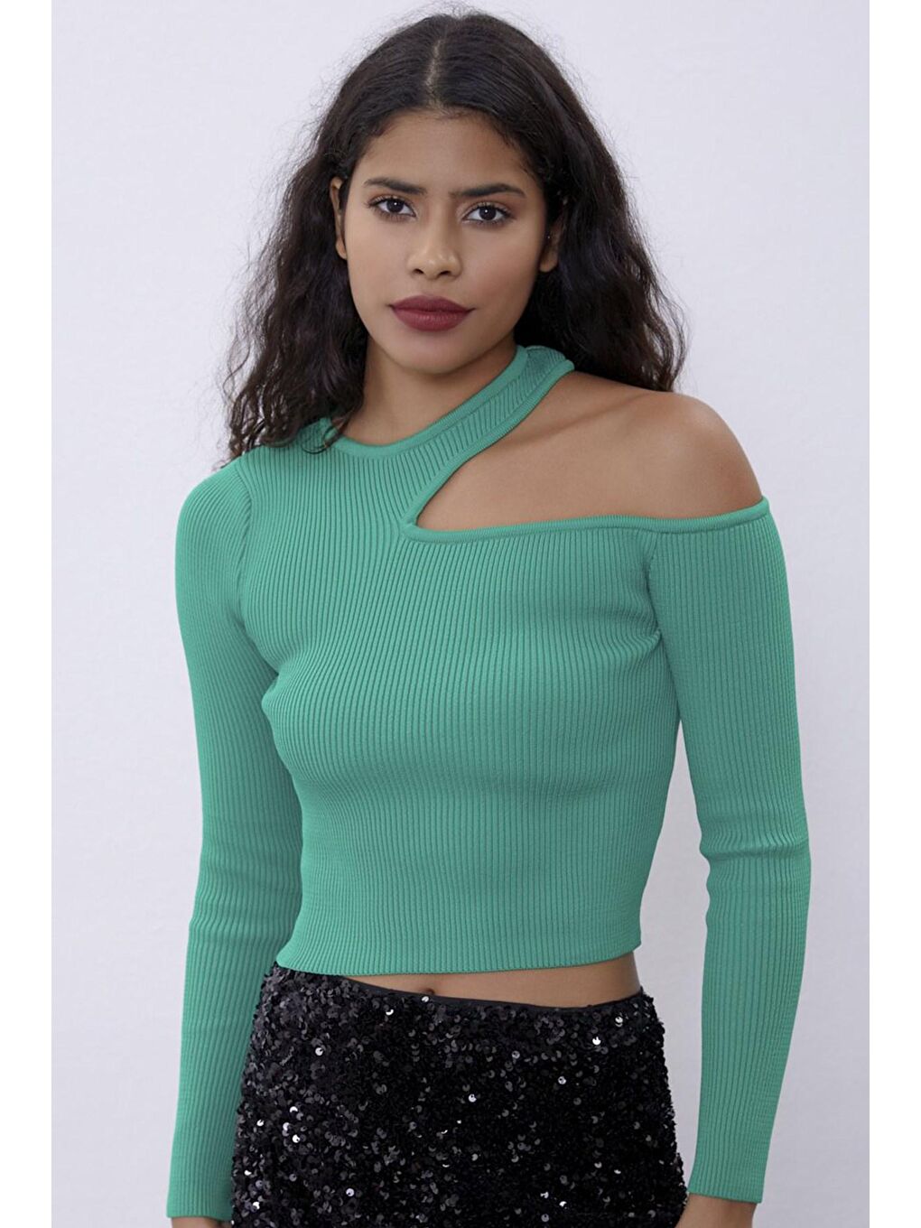 Yeşil Omuz Dekolteli Bisiklet Yaka Triko Kazak