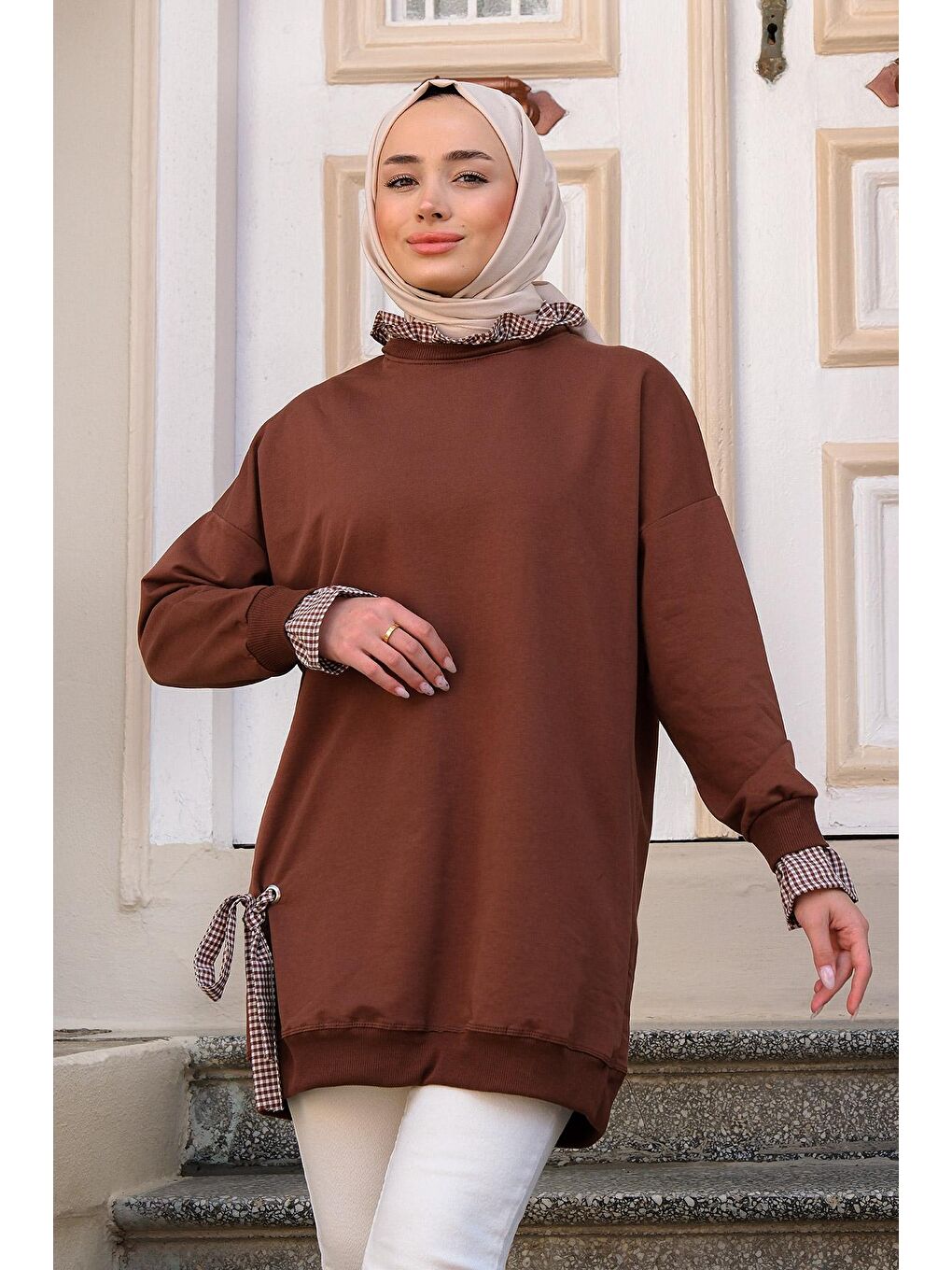 Kolları Gofre Detaylı Tunik Kahverengi