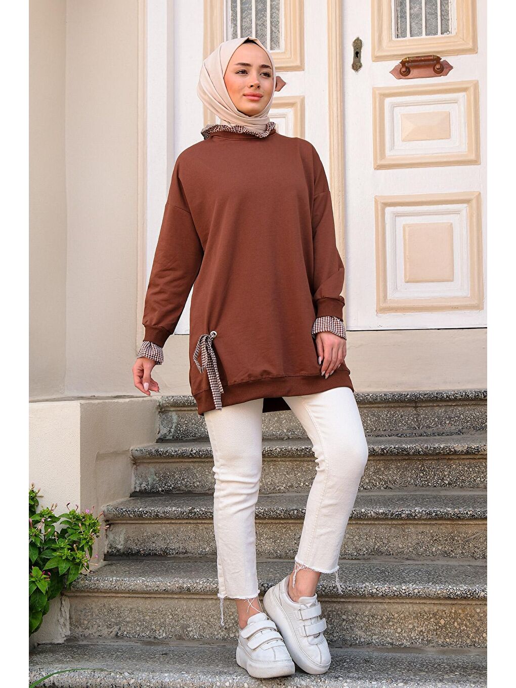 Kolları Gofre Detaylı Tunik Kahverengi-1