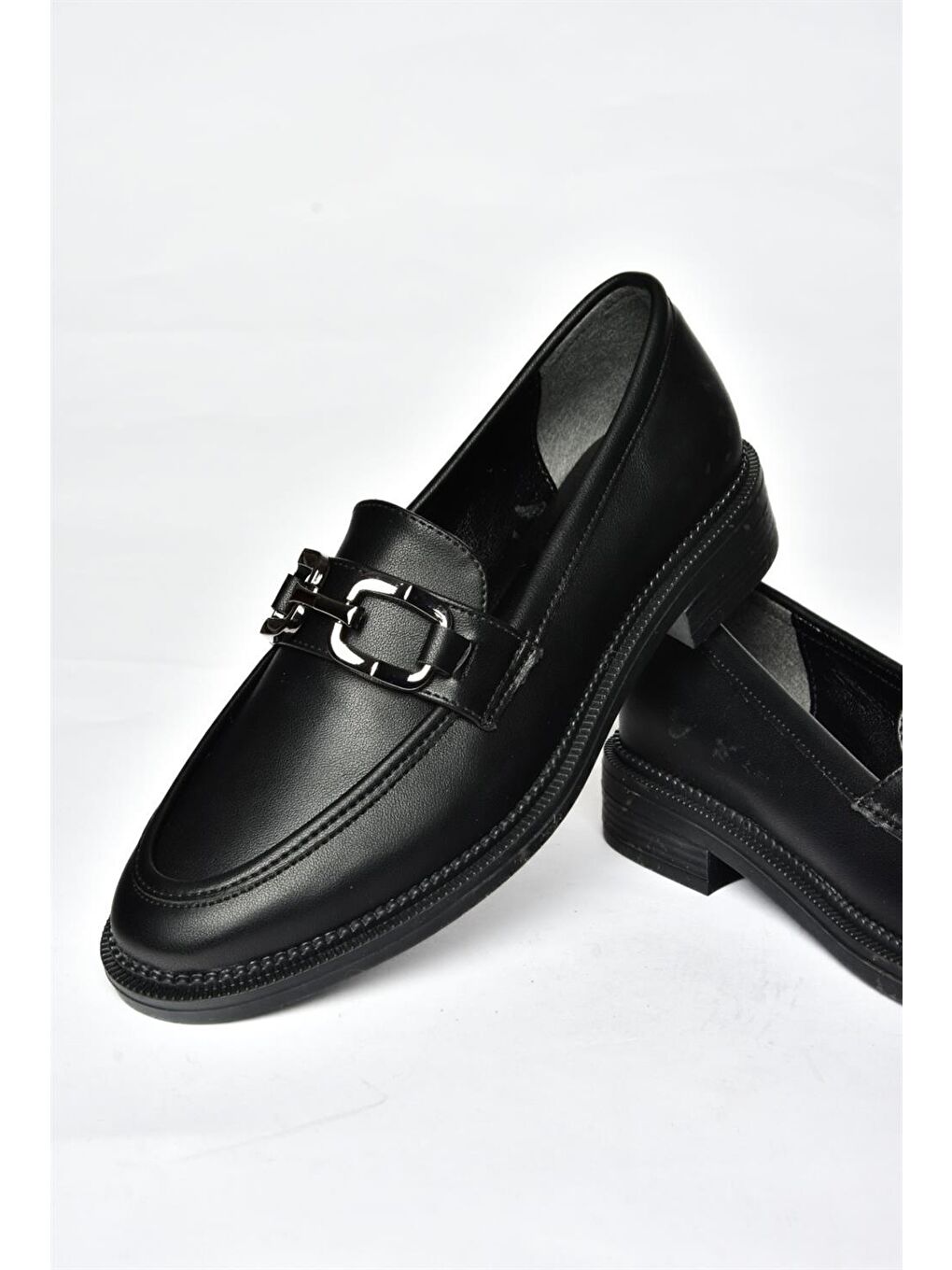 R8206902 Siyah Günlük Kadın Ayakkabı-7