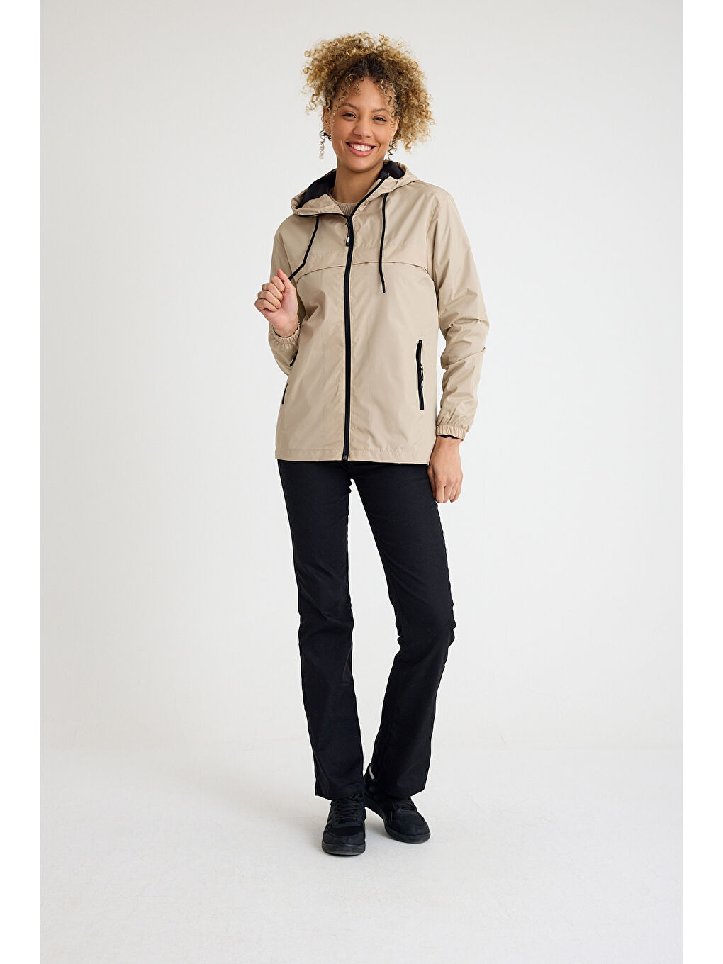 Bej Kadın Içi Astarlı Suya Dayanıklı Kapüşonlu Cepli Yağmurluk-2