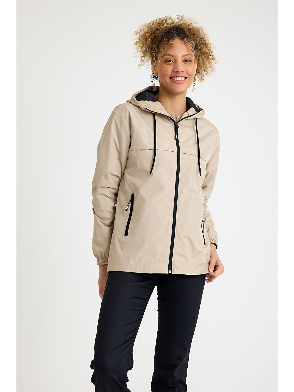 Bej Kadın Içi Astarlı Suya Dayanıklı Kapüşonlu Cepli Yağmurluk-3