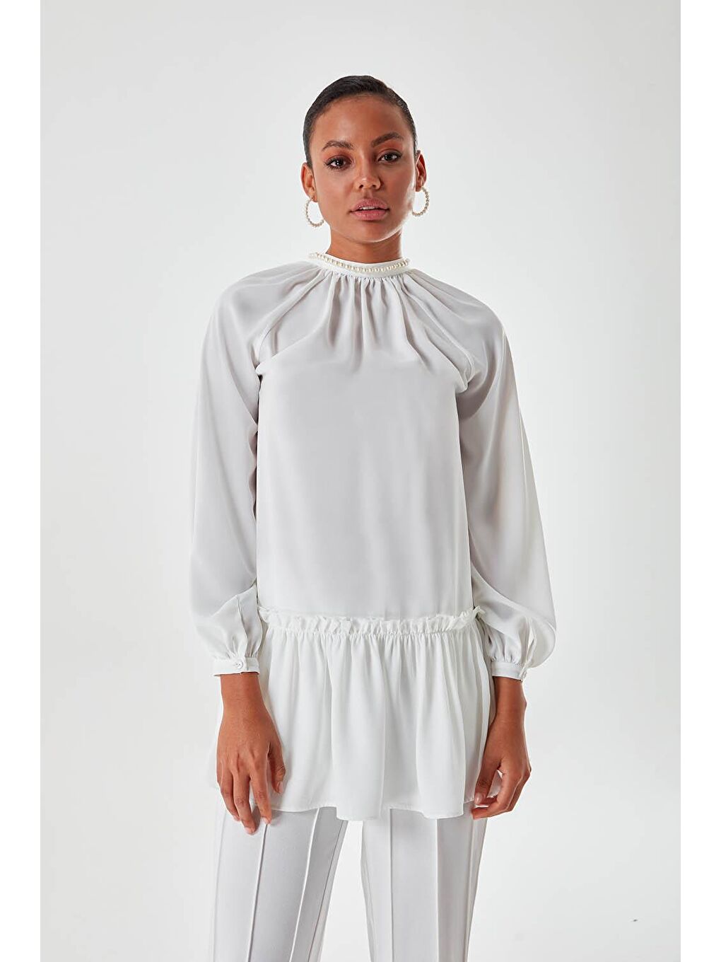 Yakası İncili Beyaz Luxury Tunik-2