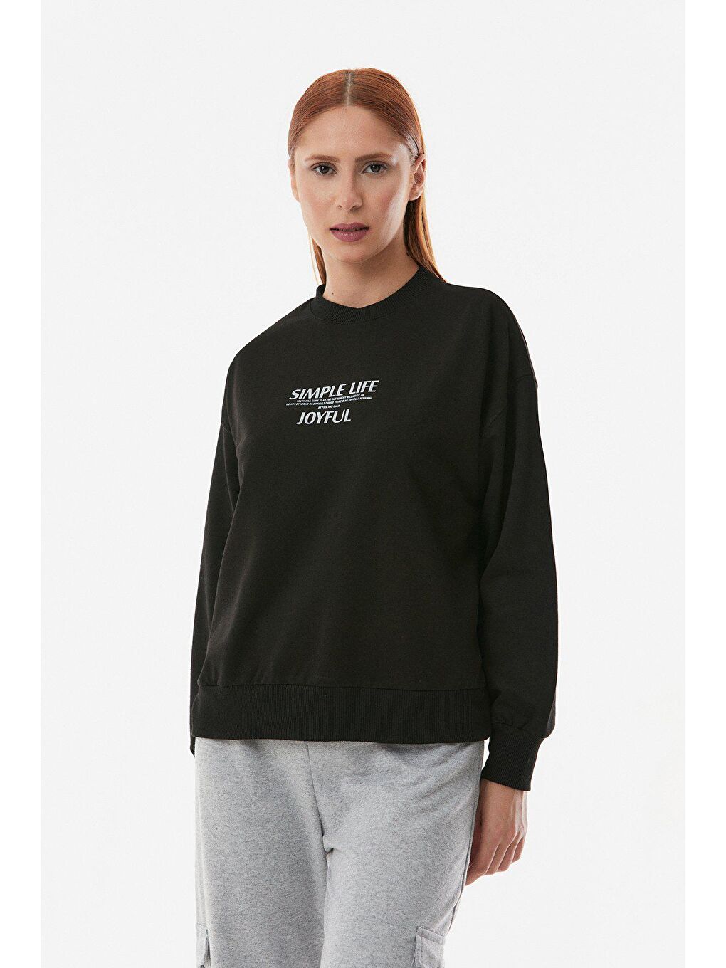 Siyah Yazılı Bisiklet Yaka Oversize Sweatshirt