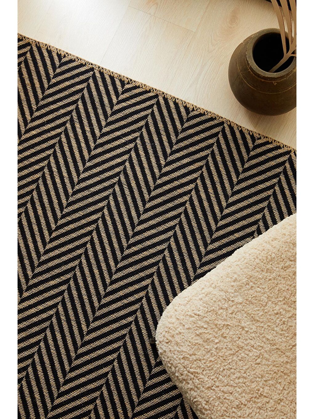 Siyah Balıksırtı Jüt Halı Kilim 160x230 cm-2