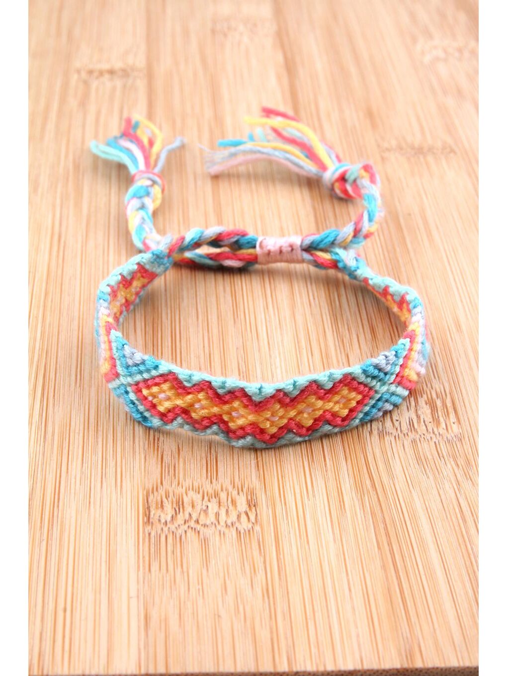 Karışık Renkli El Yapımı Makrame Bileklik/Halhal